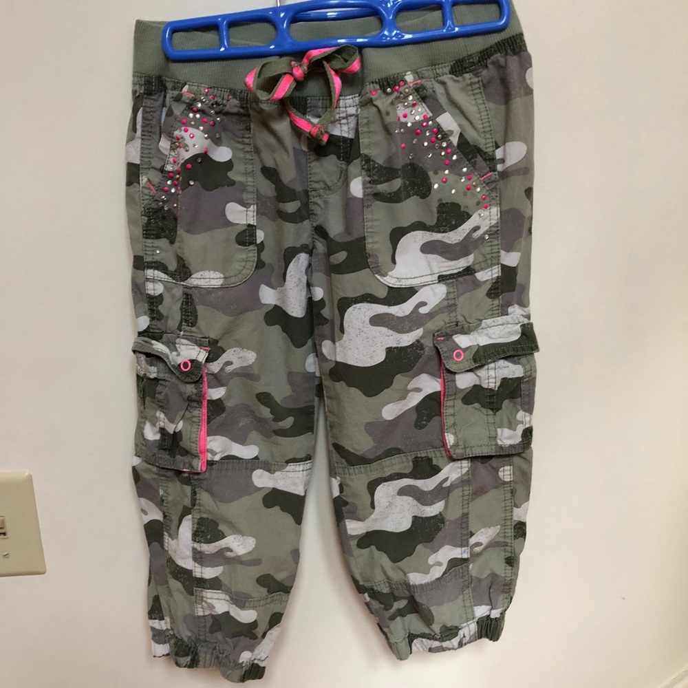 Justice Girls Camo Pants-size 10. Super cute on!